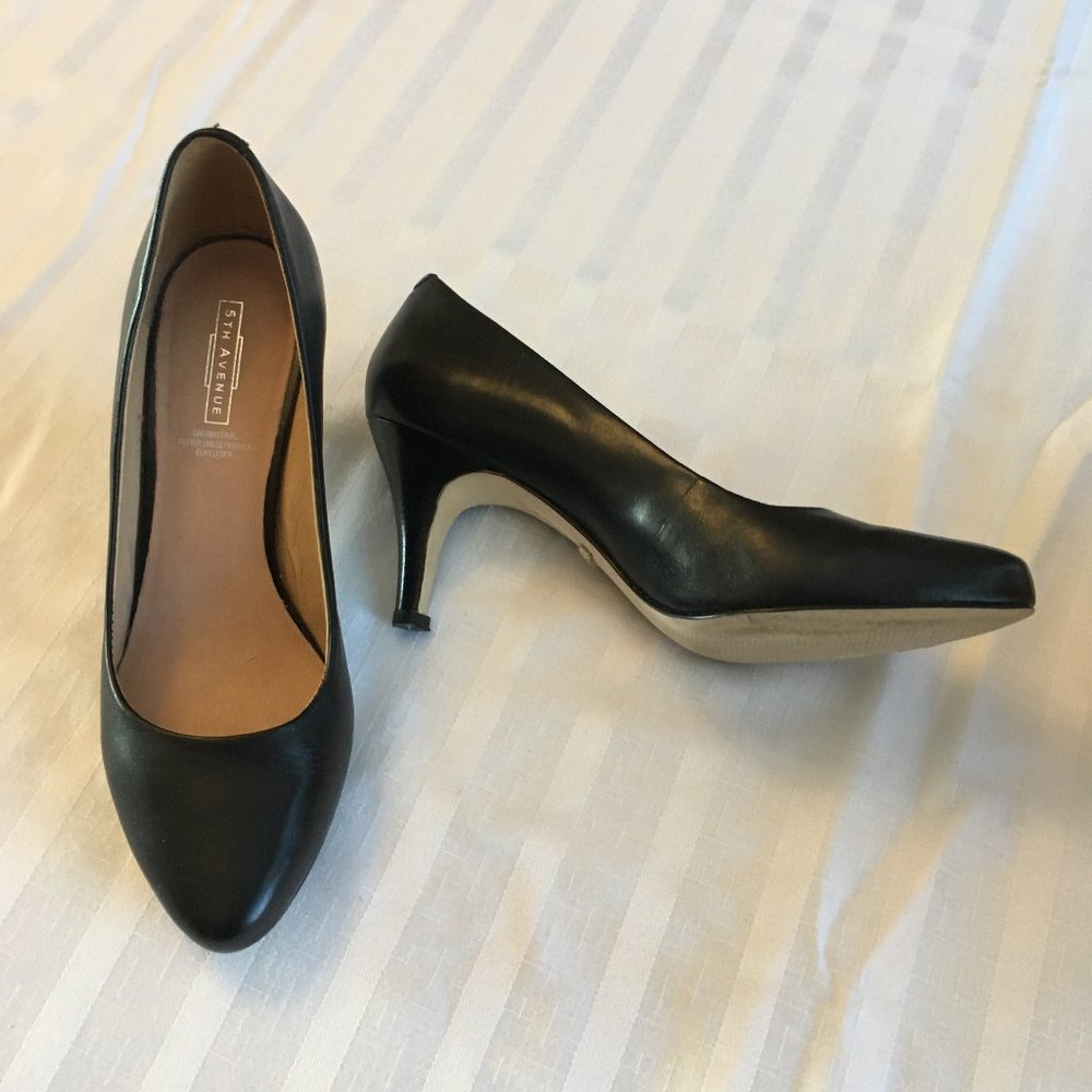 5TH AVENUE black leather heel pump 40 US 9 excellent condition European brand